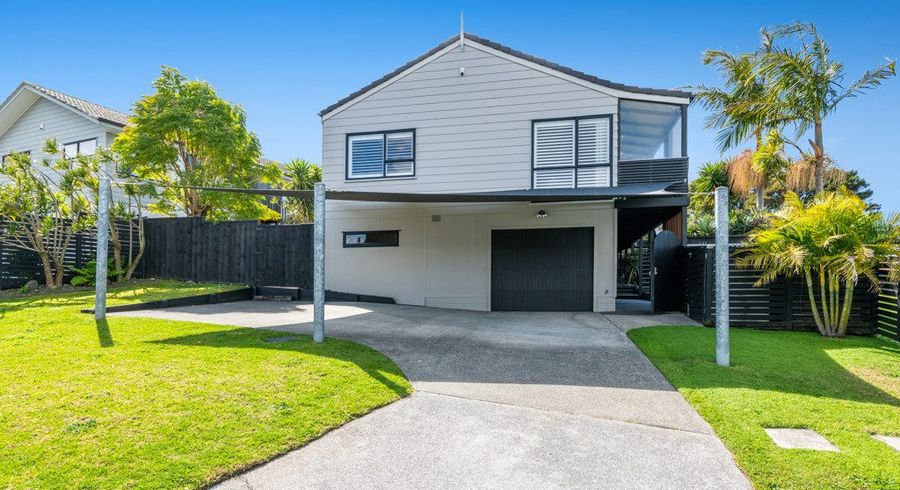  at 15 Leiden Place, Totara Vale, North Shore City, Auckland