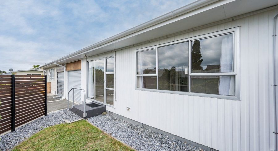  at 2/104 Grove Street, The Wood, Nelson