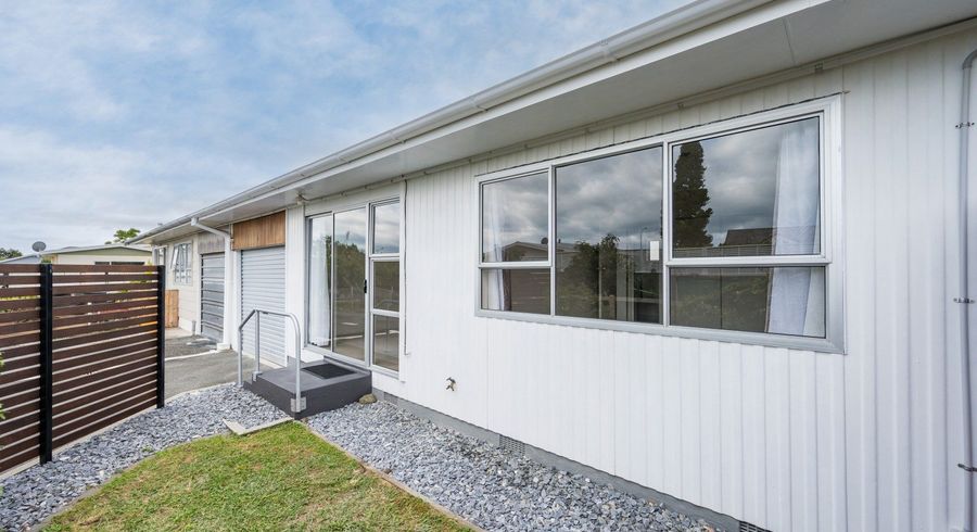  at 2/104 Grove Street, The Wood, Nelson, Nelson / Tasman