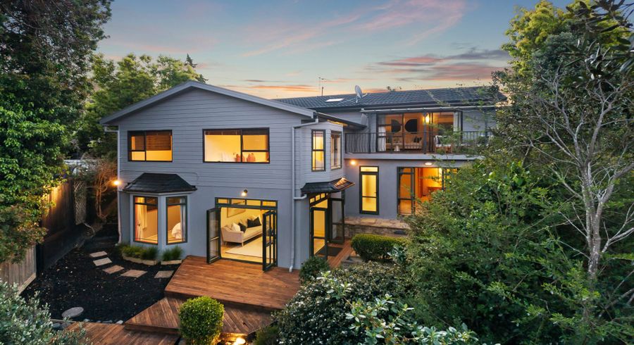  at 2/46 Matipo Road, Mairangi Bay, North Shore City, Auckland