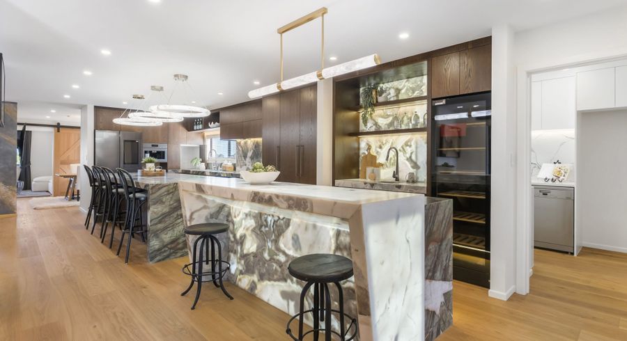  at 33 Ballymore Drive, Pinehill, North Shore City, Auckland