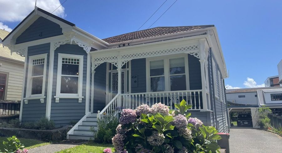  at 10 Maungawhau Road, Epsom, Auckland City, Auckland