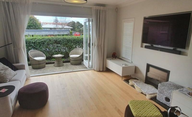  at 6 Yeovil Road, Te Atatu Peninsula, Waitakere City, Auckland