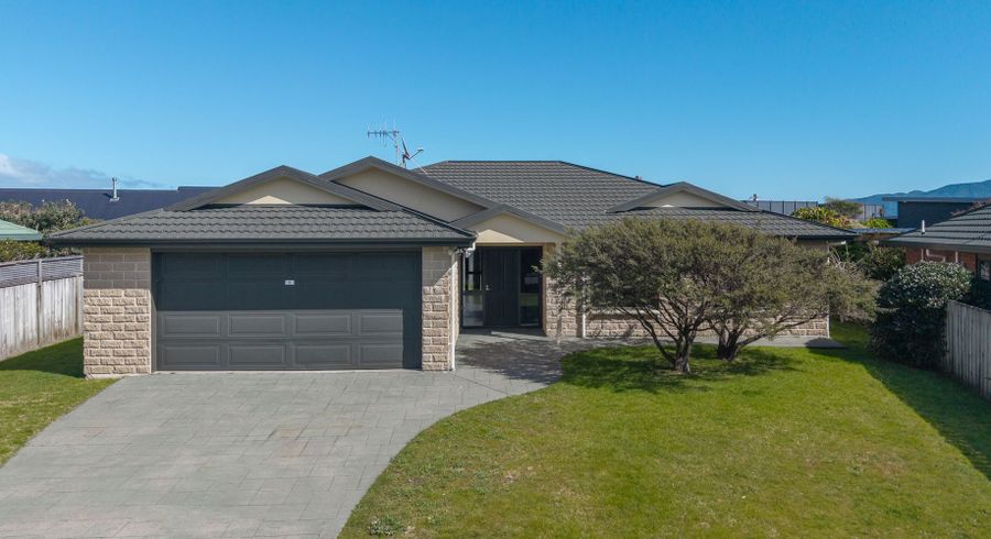  at 9 Takahe Drive, Paraparaumu Beach, Kapiti Coast, Wellington