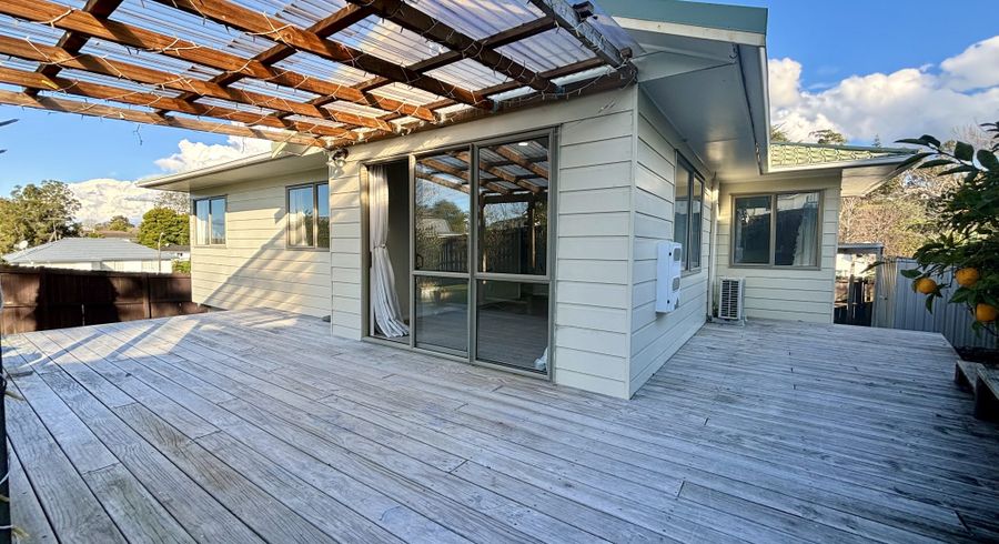  at 27 Loughanure Place, Massey, Waitakere City, Auckland