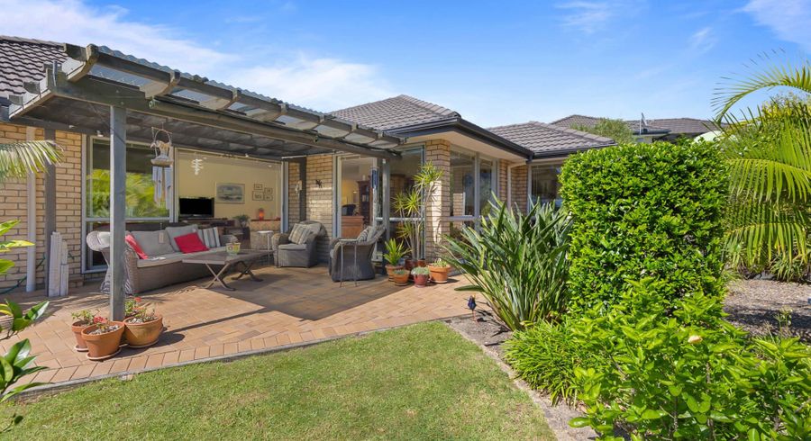  at 5 Fendalton Place, Hatfields Beach, Orewa