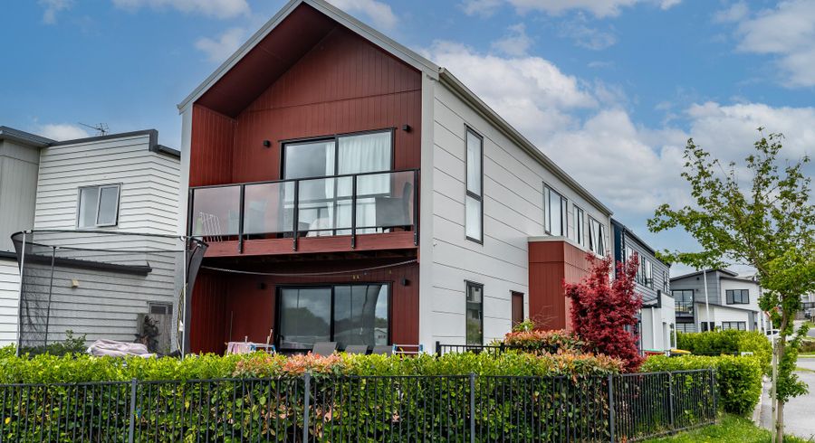  at 15 Rebekah Crescent, Flagstaff, Hamilton