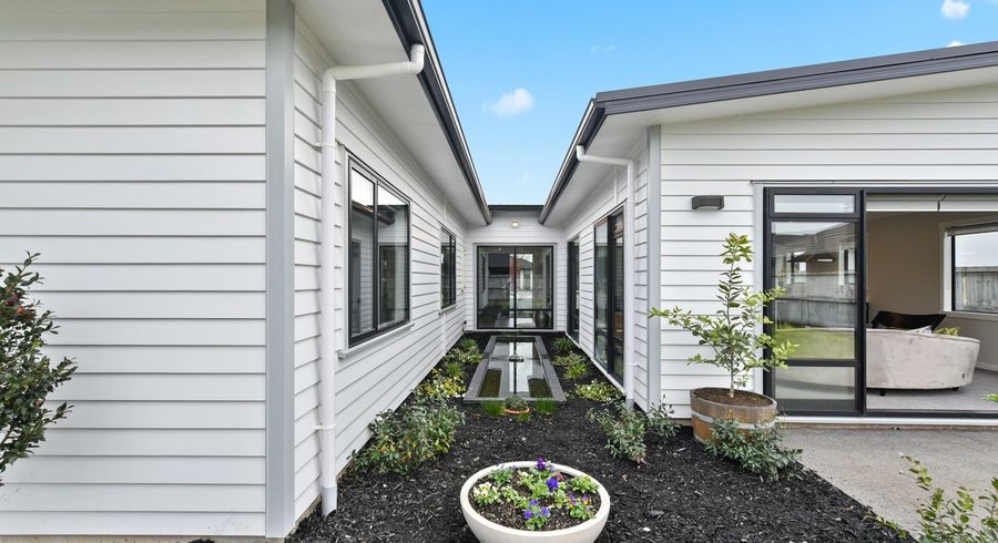  at 23 Helen June Avenue, Flagstaff, Hamilton