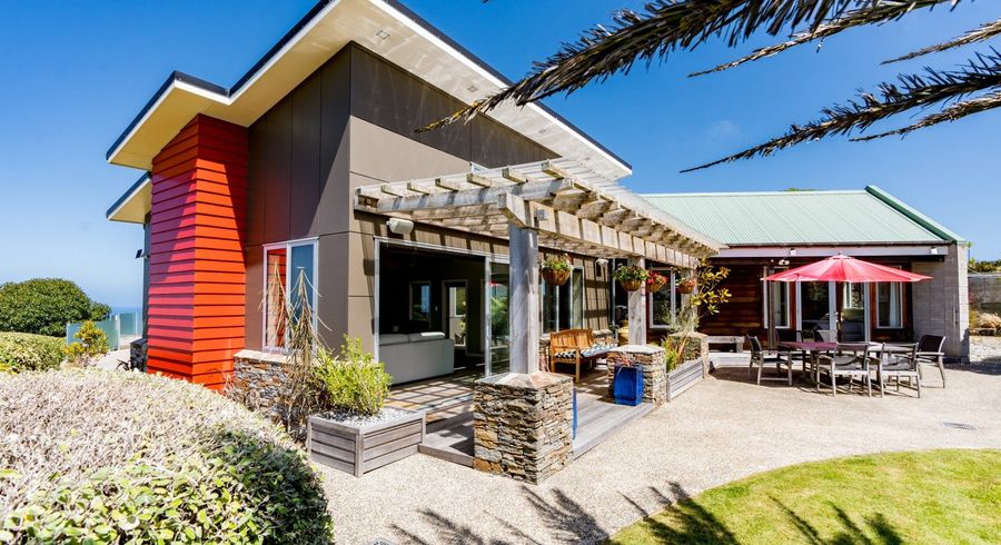  at 14 Highgrove, Saint Clair, Dunedin