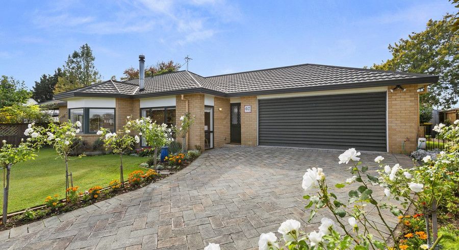  at 40 Forth Crescent, Glenview, Hamilton