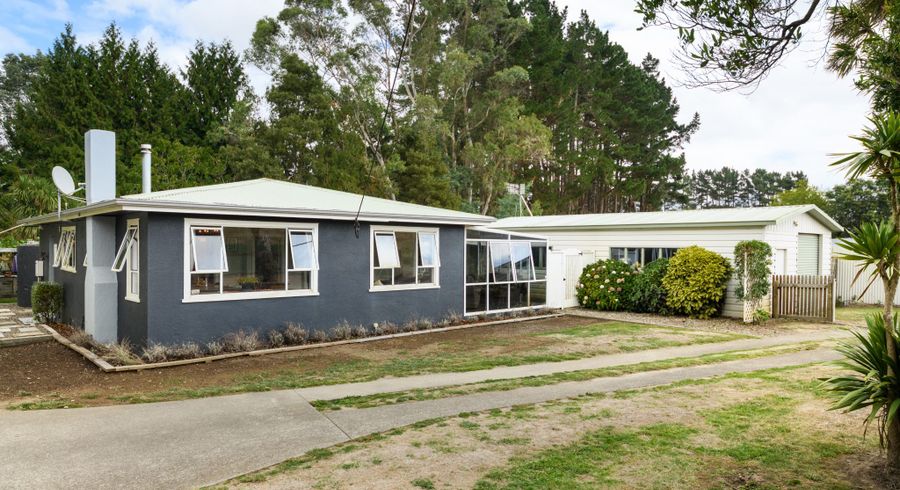  at 1112 Rangiotu Road, Rangiotu