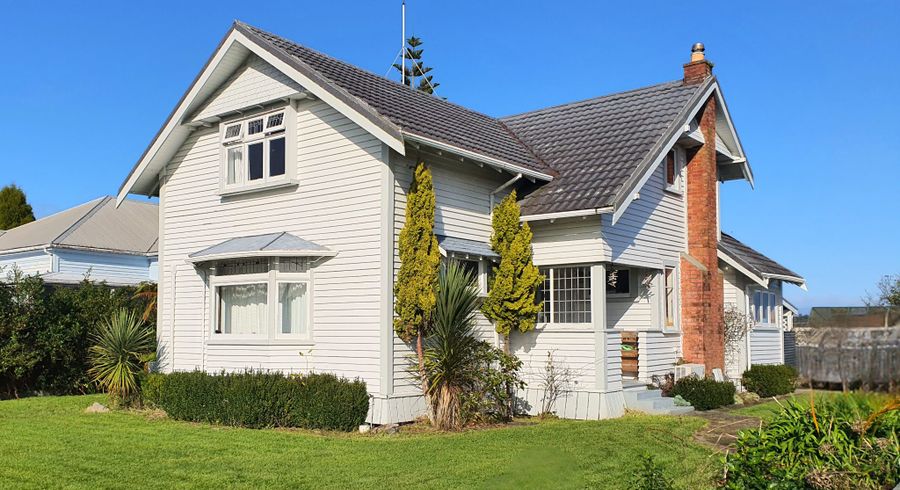  at 221 Hampden Street, Hokitika
