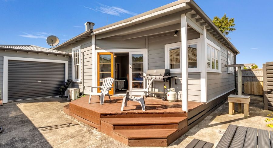  at 6 Fairs Road, Milson, Palmerston North, Manawatu / Whanganui