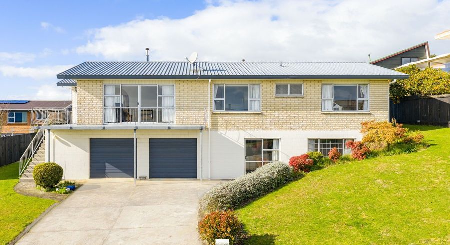  at 38 Russleigh Drive, Dinsdale, Hamilton, Waikato