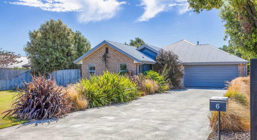 at 6 James Drive, Woodend, Woodend