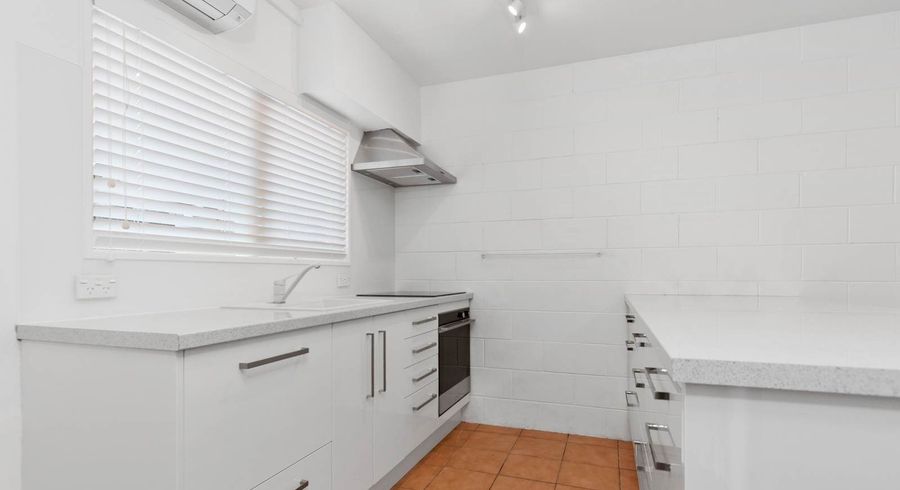  at 1/60 Grange Road, Mount Eden, Auckland City, Auckland