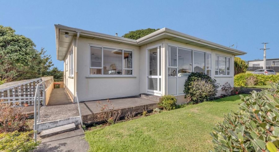 at 27 South Road, Moturoa, New Plymouth, Taranaki