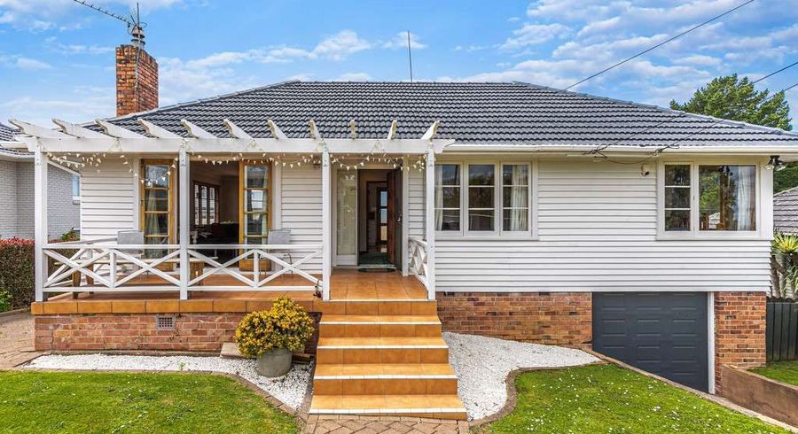  at 10 Paddington Street, Glen Innes, Auckland