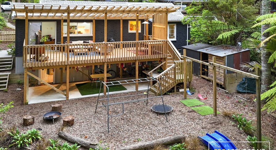  at 3 Minnehaha Avenue, Titirangi, Auckland