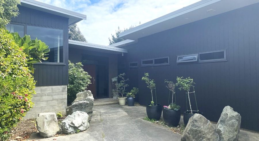 at 173 Bing Lucas Drive, Tawa, Wellington