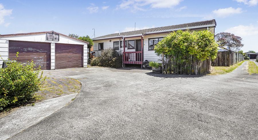  at 27A Garland Drive, Saint Andrews, Hamilton