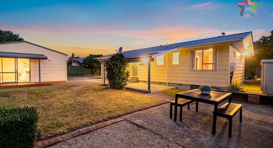  at 25 Larchmont Grove, Totara Park, Upper Hutt
