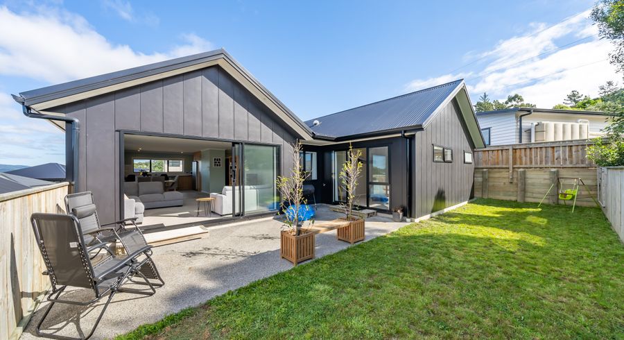  at 4 Richard Sadleir Way, Lower Hutt, Wellington