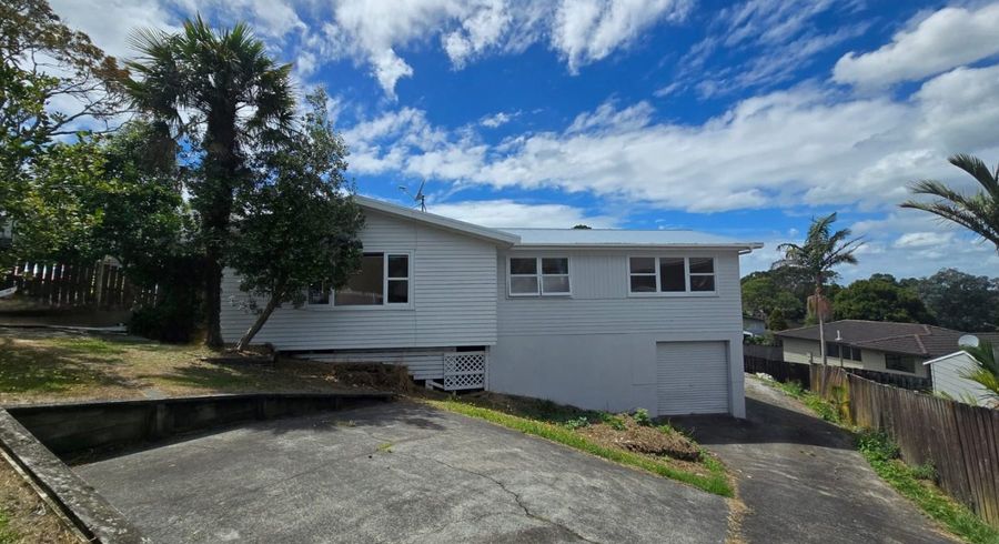  at 8 Oreil Avenue, West Harbour, Waitakere City, Auckland