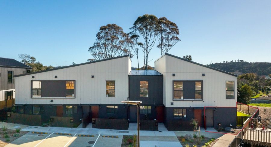  at 3/7 Parapara Place, Albany, North Shore City, Auckland