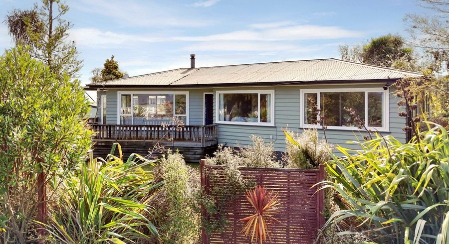  at 2/208 Tamamutu Street, Lake Taupo, Taupo, Waikato