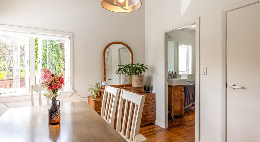  at 38 Bay Road, Ostend, Waiheke Island