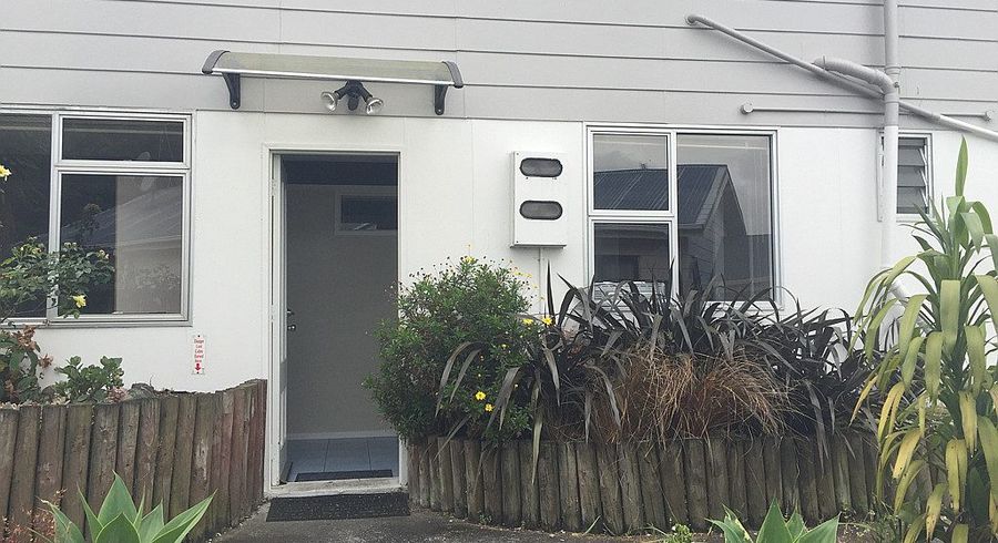  at 1/30 Cockayne Cres, Sunnynook, North Shore City, Auckland