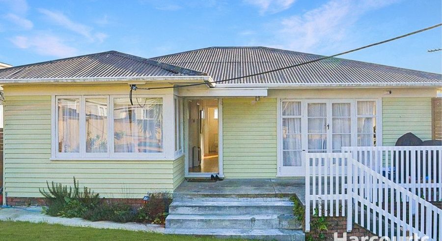  at 11 Kamara Road, Glen Eden, Waitakere City, Auckland