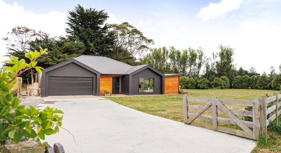  at 2 Ashgrove Lane, Ashhurst, Palmerston North, Manawatu / Whanganui
