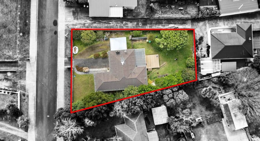  at 3 Porter Avenue, Te Atatu South, Waitakere City, Auckland