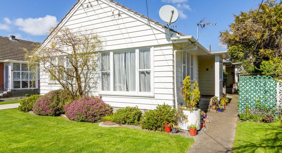  at 3 Fairfield Avenue, Fairfield, Lower Hutt, Wellington