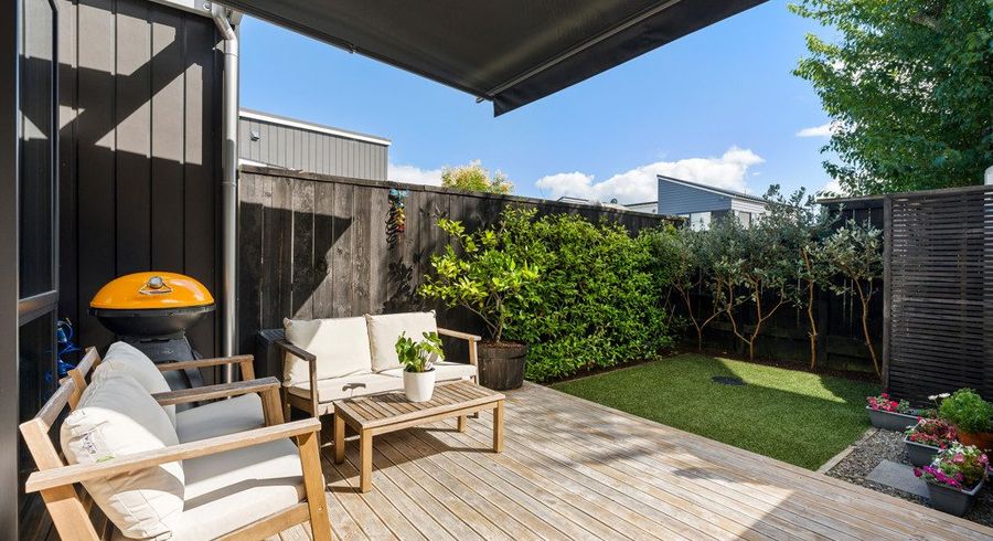  at 4 Tuhono Lane, Northcote, North Shore City, Auckland