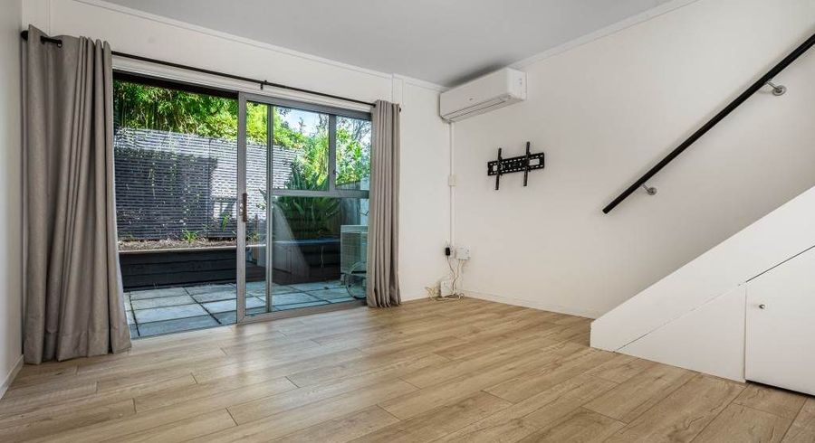  at 8/22 Maritime Terrace, Birkenhead, North Shore City, Auckland