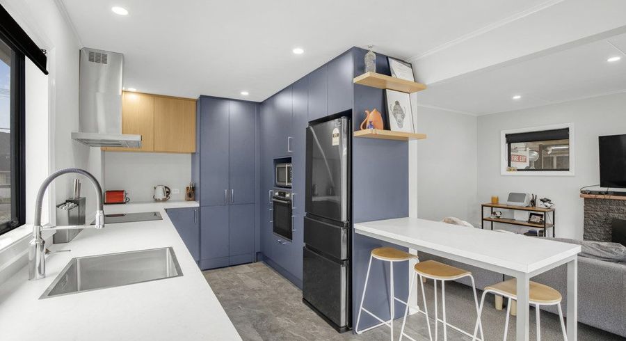  at 6 Frederick Street, Wainuiomata, Lower Hutt