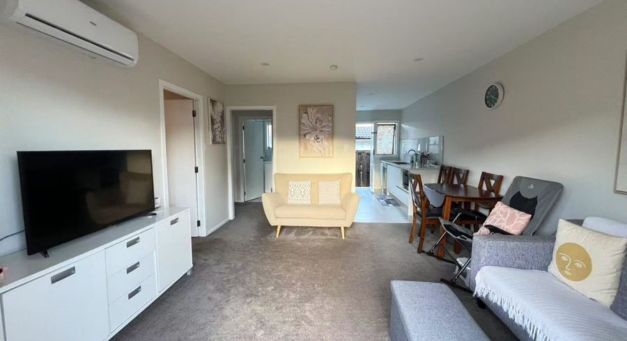  at 2/38 Merton Road, Saint Johns, Auckland City, Auckland