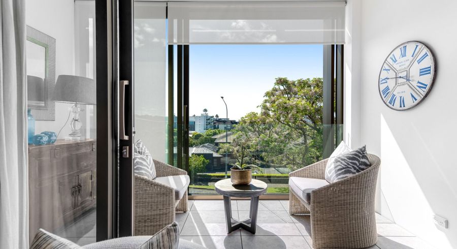  at 102/12 Saint Marks Road, Remuera, Auckland City, Auckland