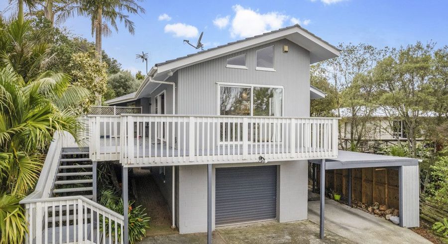  at 16 Autumn Avenue, Glen Eden, Auckland