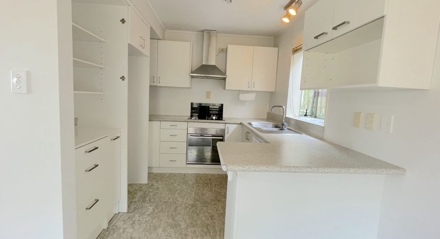  at 4B Potter Avenue, Northcote, North Shore City, Auckland