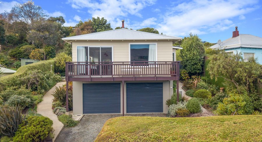  at 6 Hinkley Terrace, Company Bay, Dunedin
