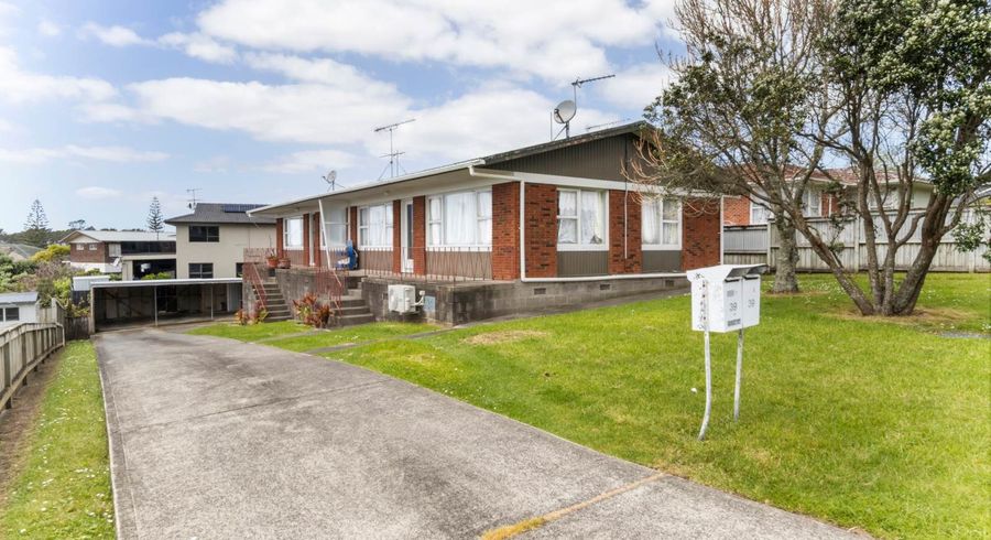  at 39 Manhattan Heights, Glendene, Waitakere City, Auckland
