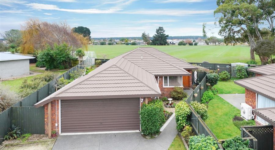  at 7 Fieldmoor Place, Parklands, Christchurch