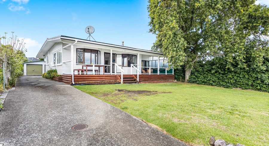  at 2/42 Kiwi Esplanade, Mangere Bridge, Manukau City, Auckland