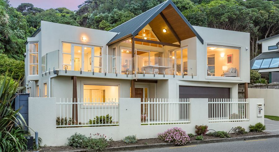  at 13 Moana Road, Plimmerton, Porirua