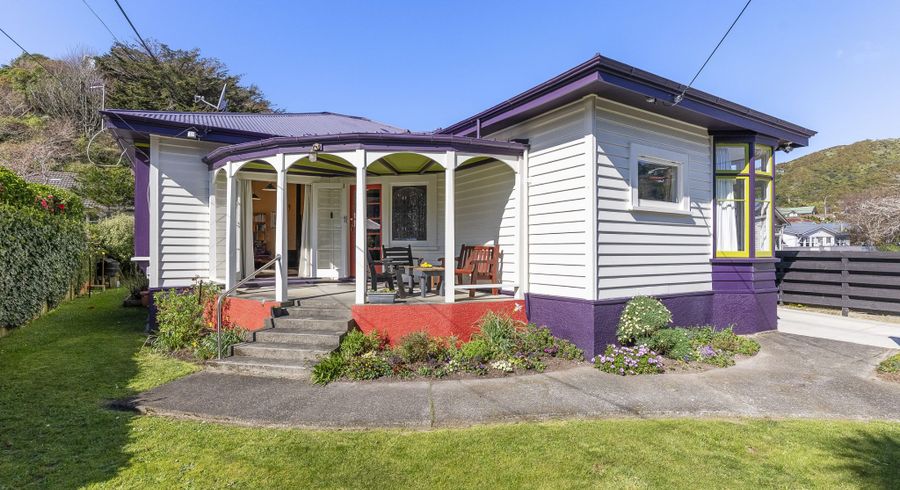  at 4 Marshall Street, Karori, Wellington, Wellington