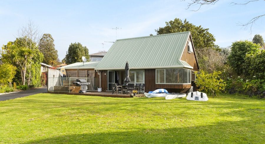  at 11 Lindoch Avenue, Te Puna, Tauranga